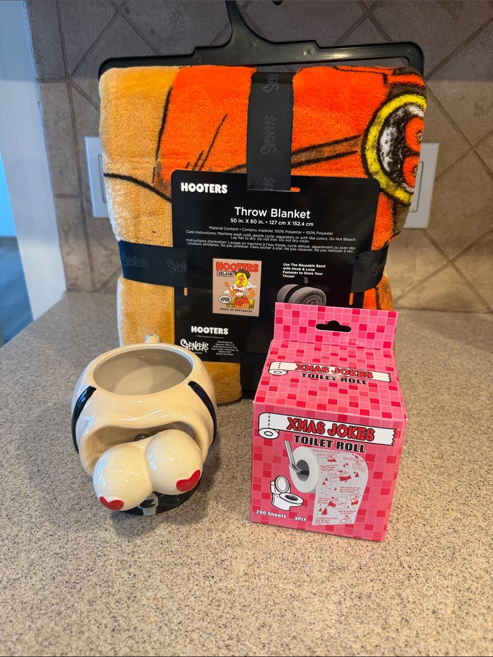 Gag Gift Bundle: Spencer’s Bobble Mug, Xmas Joke Toilet Roll & Hooters Throw